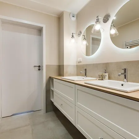 Апартаменты Family *